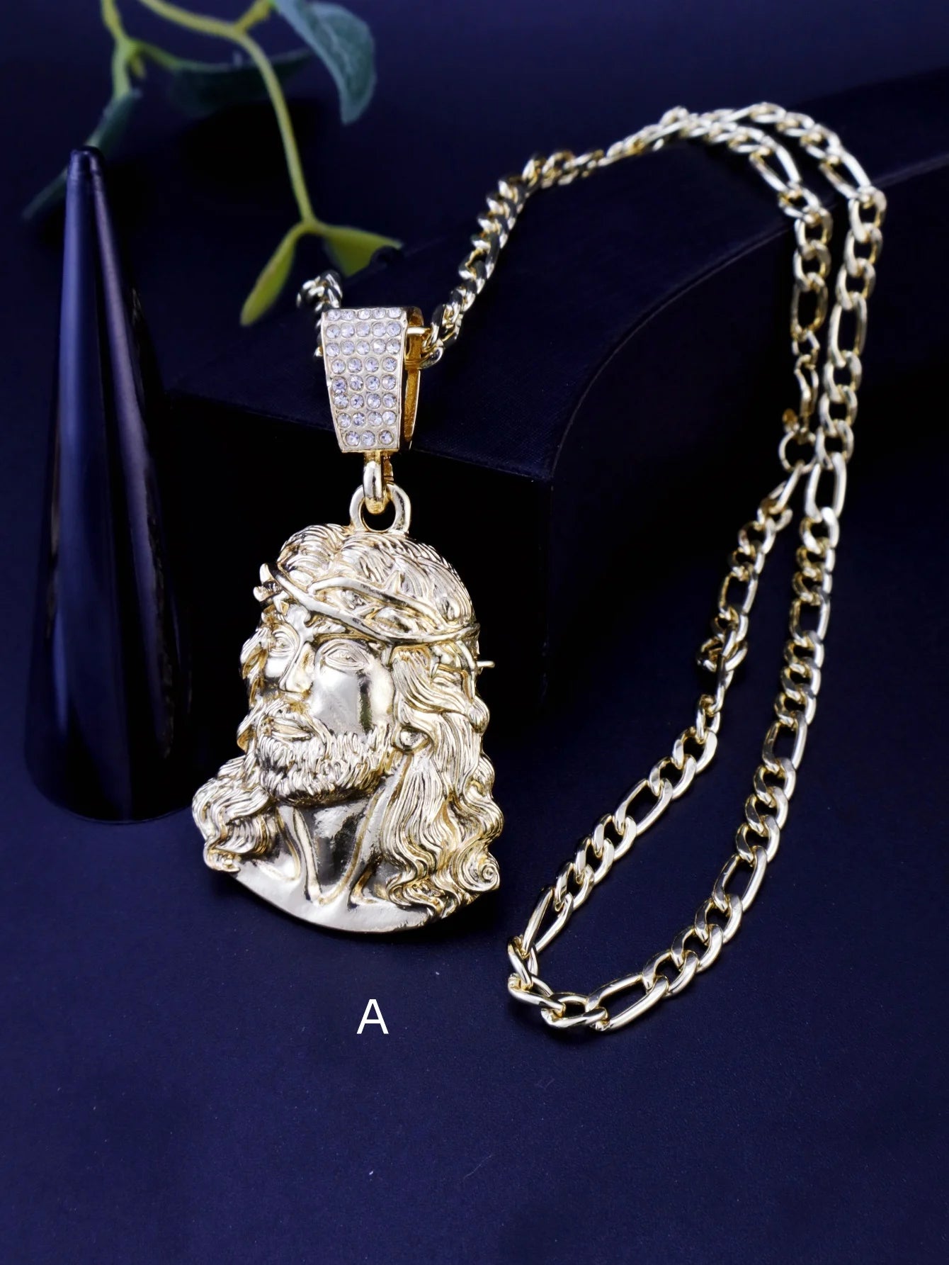 Hip Hop Punk Style Jesus Head Pendant Necklace – Gold Plated Figaro Chain for Men & Women - Image 4