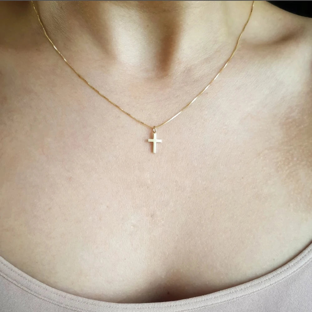 Minimalist Cross Chain Pendant Necklace – Elegant Christian Jewelry Gift for Her - Image 3