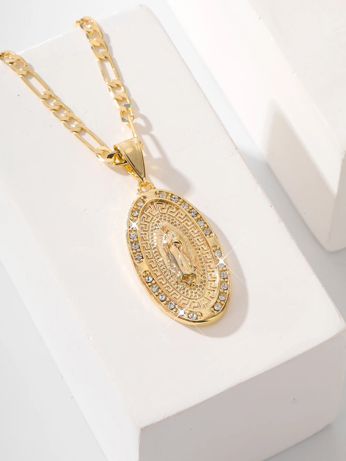 Inlaid Zircon Virgin Mary Pendant – Unisex Copper Religious Necklace for Believers - Image 3