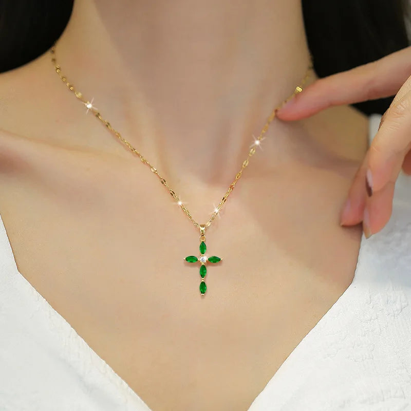 Fashionable Green Cross Necklace – Retro Light Luxury Christian Jewelry for Women - Image 3